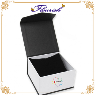 Schwarzweiss-Papphalsketten-Aufbewahrungsbox mit Magnet