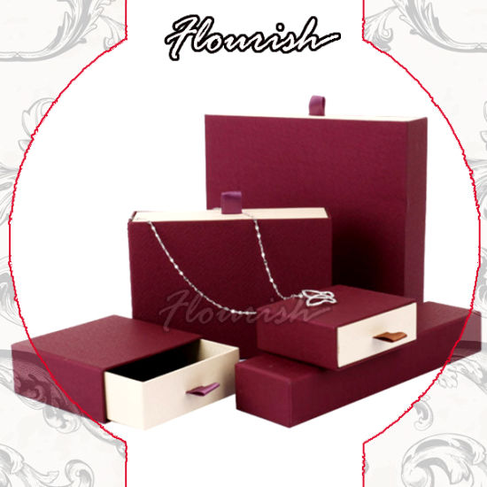 Burgunder Halskette Frauentag Geschenkbox
