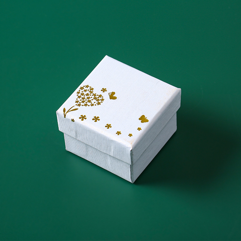 China Factory Wholesale Hot Stamping Custom Logo Druckpapier Geschenkbox für Schmuck
